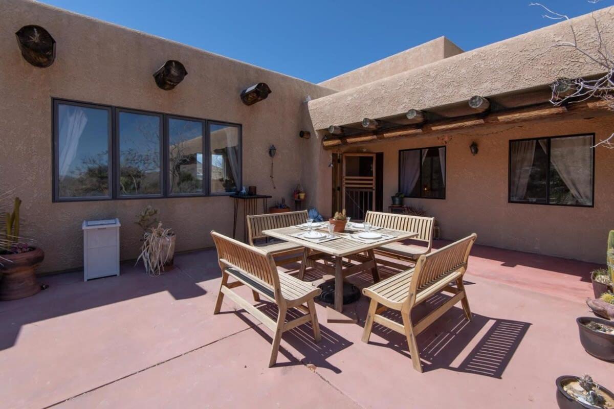 Renovated Lodge - Room 3 With Pool Access Joshua Tree Esterno foto