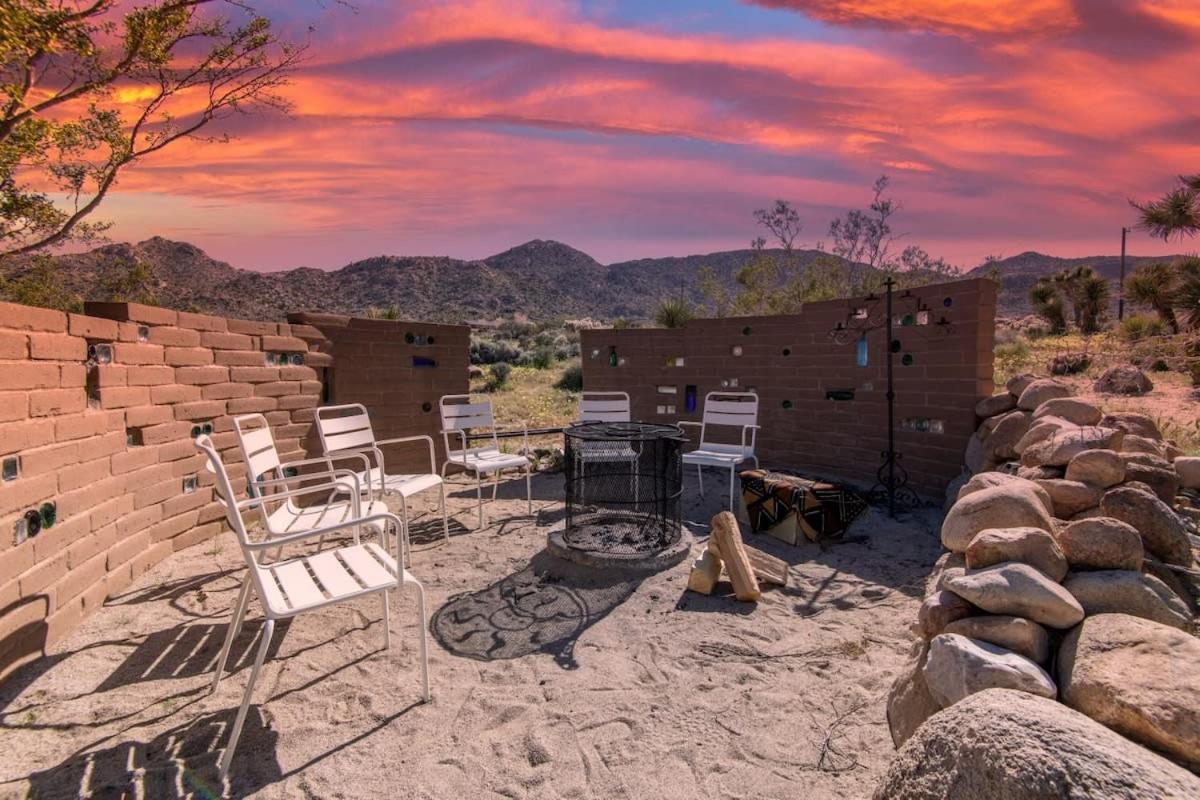 Renovated Lodge - Room 3 With Pool Access Joshua Tree Esterno foto